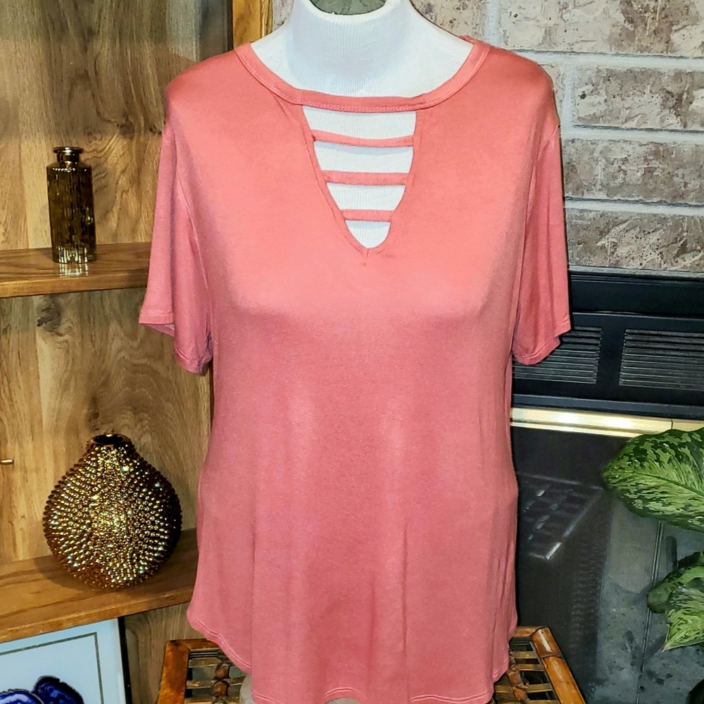 E.L.H. Studio Top - Plus Size 1X